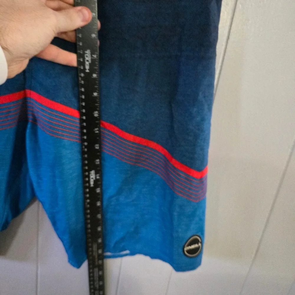 O'Neill Board Shorts Mens 33‎ Blue Hyperfreak Ombre Striped Swim Trunks